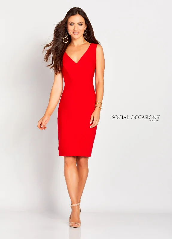 Women's Festive Attire Straight cut fitted mother-of-the-bride, party, or wedding guest dress from Social Occasions by Mon Cheri