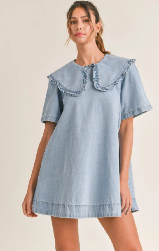 Modern Women's Outfit Peter Pan Collar Denim Mini Dress