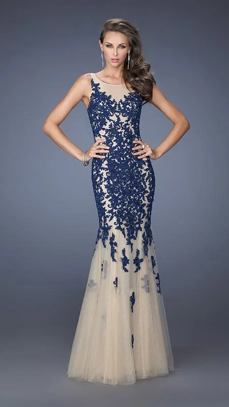 Women's Clothing Apparel La Femme Lace Appliqued Jewel Tulle Mermaid Evening Gown 19916 - 1 pc Navy In Size 4 Available