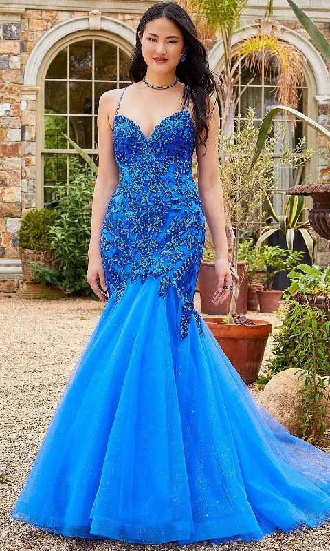 Women's Evening Outfit Mori Lee 47011 - Sleeveless Low-cut Sweetheart Neckline Long Gown